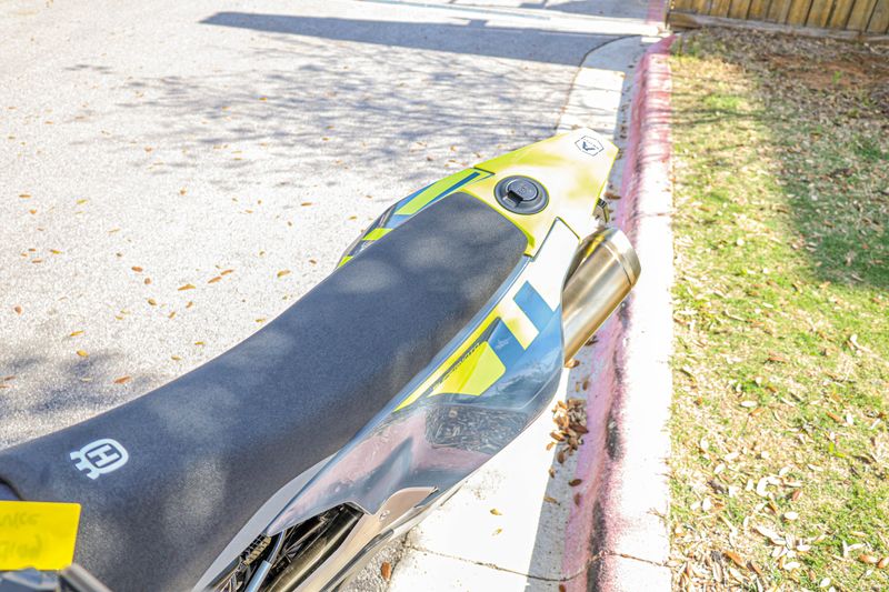 USED 2023 HUSQVARNA SUPERMOTO 701 Image 26