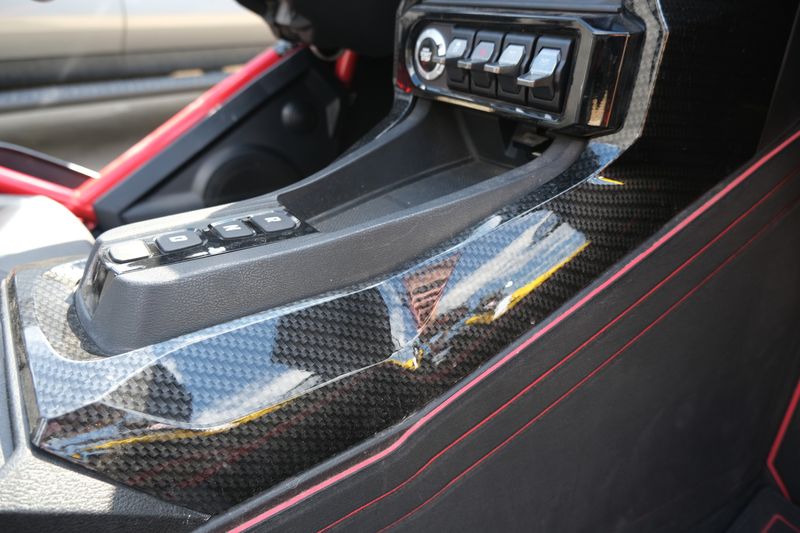 2020 Polaris SLINGSHOT R STEALTH BLACK Image 13