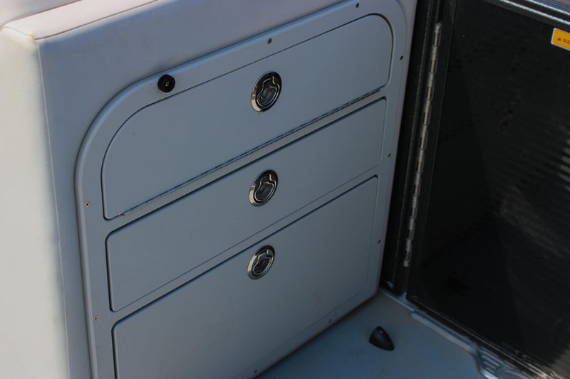 USED 2022 CREST CLASSIC FISH 220 C4 Image 17