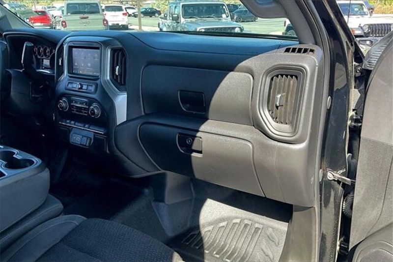 Used 2025 Chevrolet Silverado 1500 WTImage 14