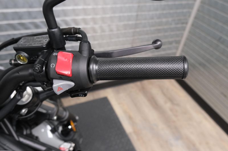 NEW 2026 HONDA REBEL 300 E-CLUTCH Image 19