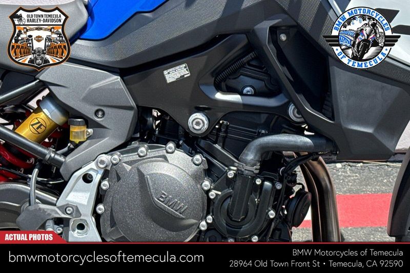 2025 BMW F 800 GSImage 11