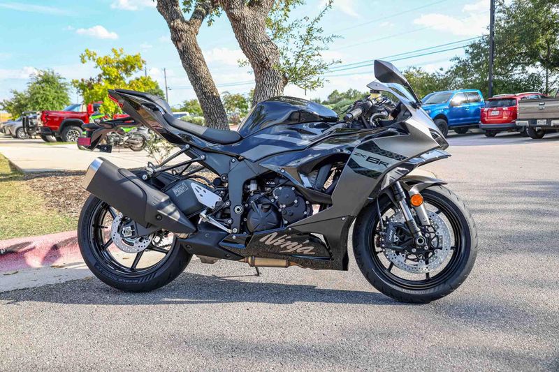 NEW 2026 KAWASAKI NINJA ZX6R Image 6