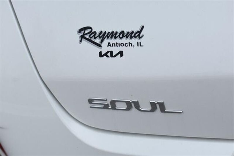 New 2025 Kia Soul LXImage 14