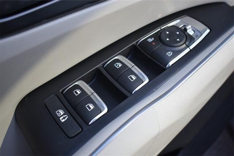 New 2025 Kia Sorento SImage 23