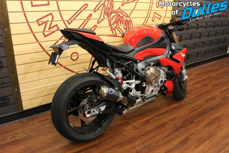 2022 BMW S 1000 R Image 8