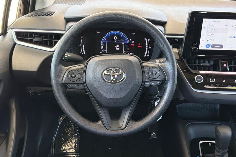 New 2026 Toyota Corolla LEImage 14