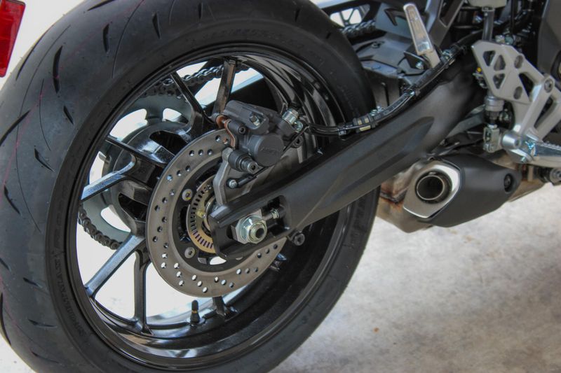 NEW 2026 SUZUKI GSX-8R Image 20