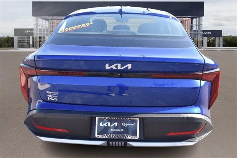2025 Kia K4 EXImage 4