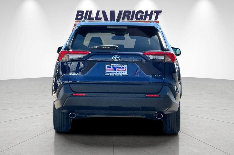 Used 2025 Toyota RAV4 XLEImage 4