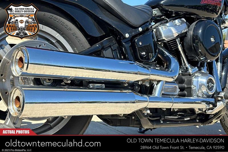 2023 Harley-Davidson Softail in a Black exterior color. BMW Motorcycles of Temecula – Southern California (951) 506-6903 bmwmotorcyclesoftemecula.com 