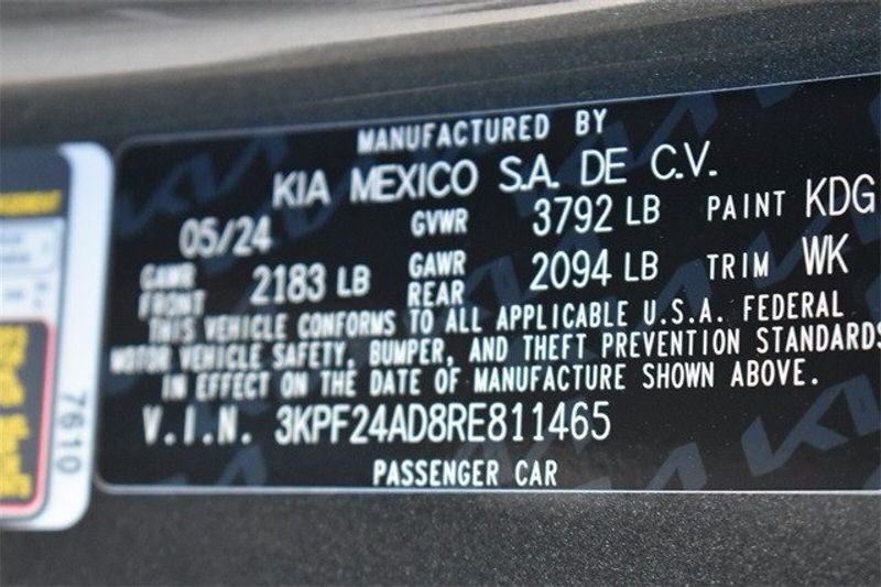 2024 Kia Forte LXSImage 30