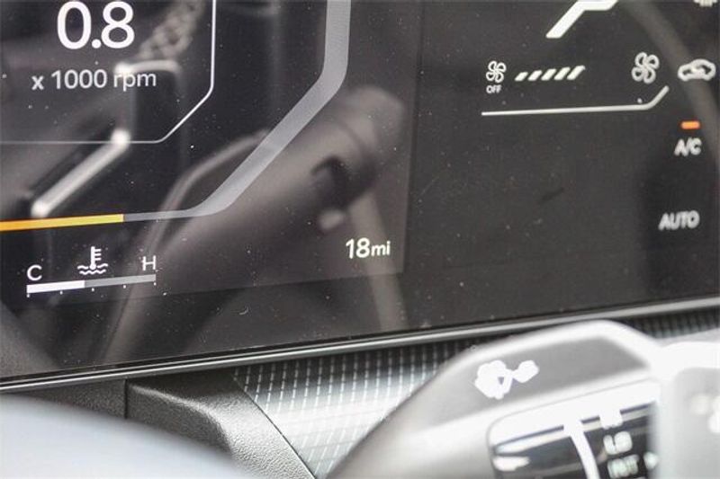 New 2025 Kia K4 GT-LineImage 26