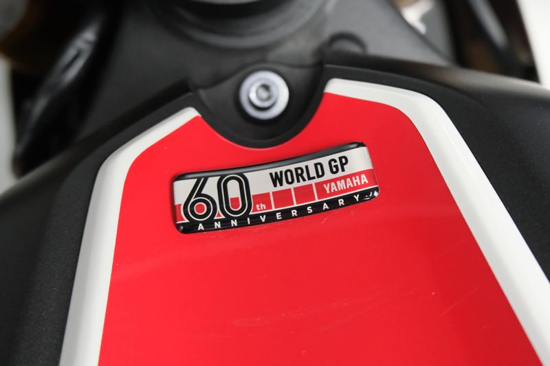 USED 2022 YAMAHA YZF-R1 Image 18