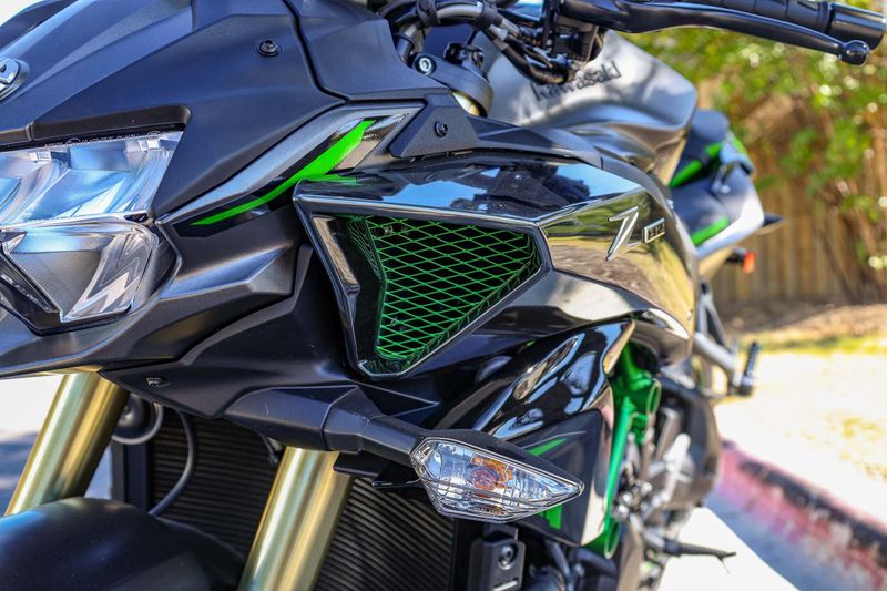 NEW 2025 KAWASAKI Z H2 SE ABS Image 6