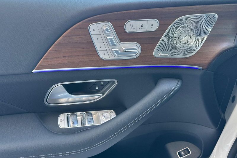 New 2026 Mercedes-Benz GLS 450Image 8
