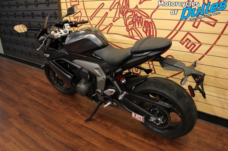 Used 2025 Triumph Daytona 660 Image 6