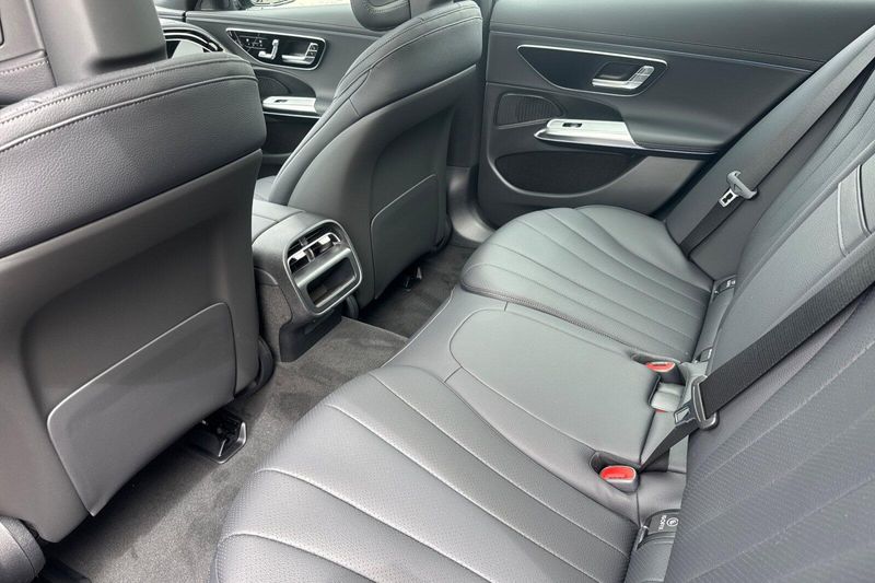 New 2026 Mercedes-Benz E-Class E 350Image 9