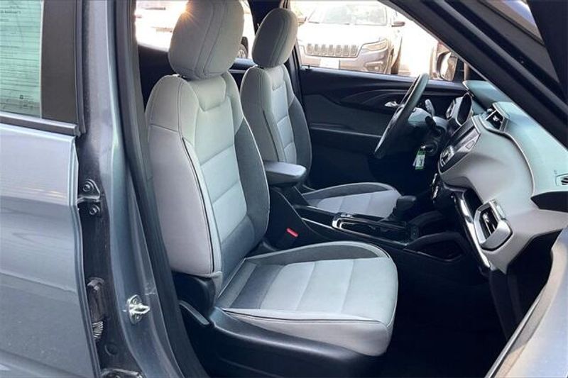 Used 2021 Chevrolet Trailblazer LSImage 6