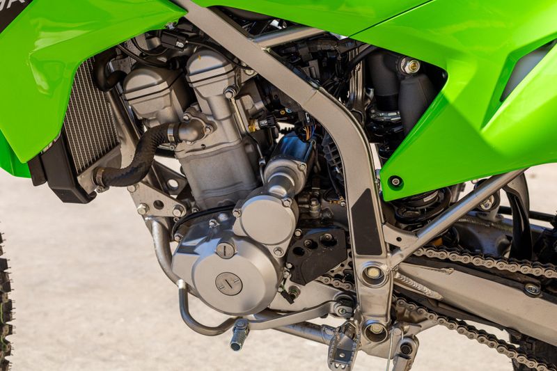 2025 Kawasaki KLX300RImage 5