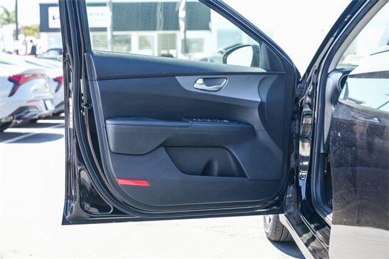 2021 Kia Forte LXSImage 21