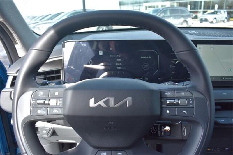 2025 Kia EV9 LandImage 37