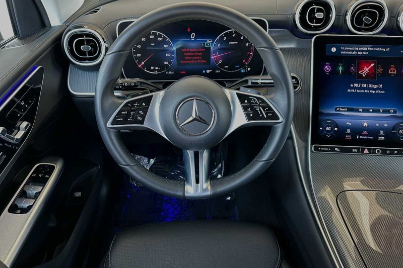 2024 Mercedes-Benz GLC 300Image 11