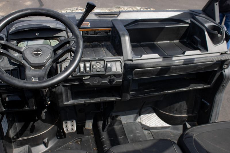 USED 2023 CAN-AM DEFENDER MAX XMR HD10 Image 22