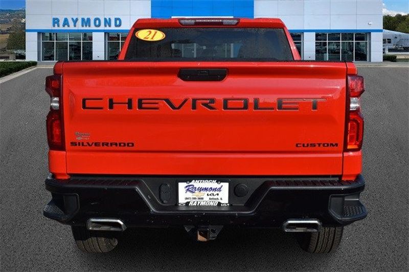 2021 Chevrolet Silverado 1500 Custom Trail BossImage 4