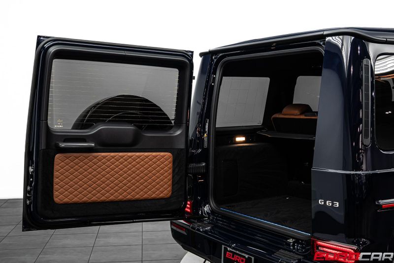2026 Mercedes-Benz G-Class G 63 AMG *INTERIOR PACK PLUS * PERFORMANCE PACK*Image 16