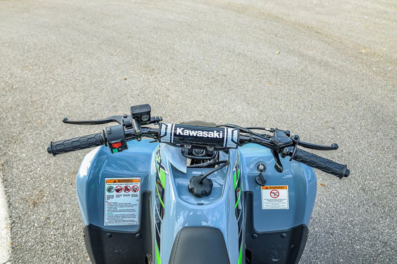 2025 Kawasaki KFX50 BATTLE GRAYImage 6