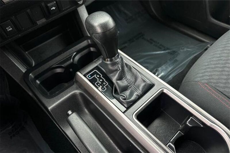 Used 2023 Toyota Tacoma Image 18