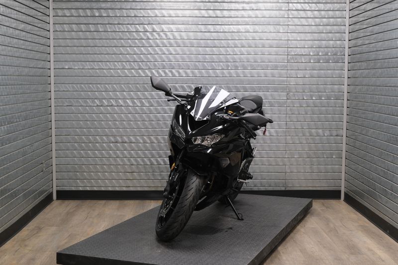 NEW 2026 KAWASAKI NINJA ZX4R ABS Image 8