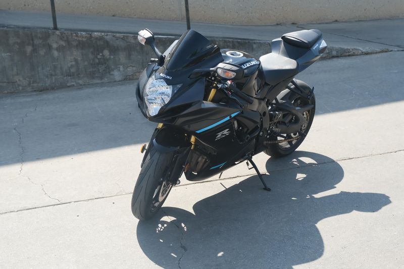 2024 Suzuki GSXR750 BLACK Image 7