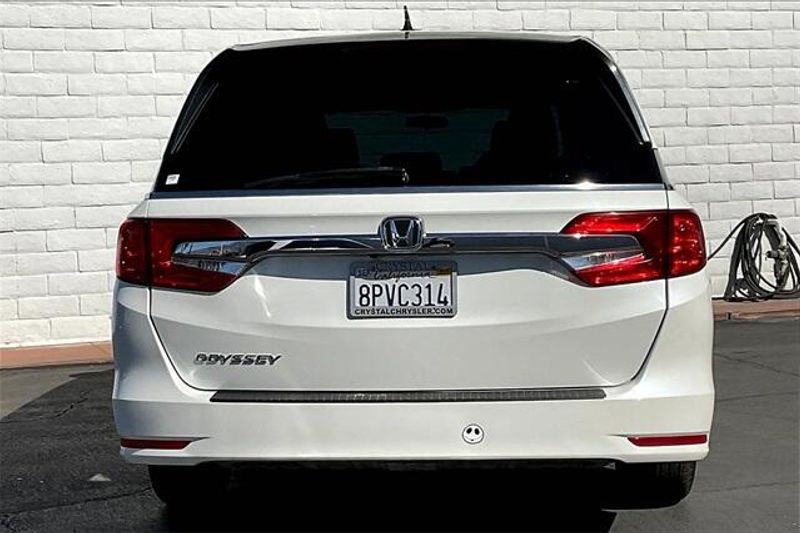 2020 Honda Odyssey LXImage 3