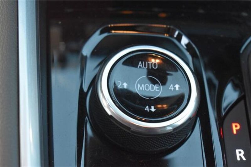 Used 2025 Chevrolet Colorado ZR2Image 30