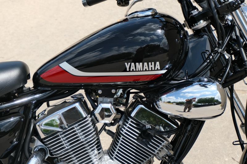 2025 Yamaha V STAR 250 RAVEN Image 19