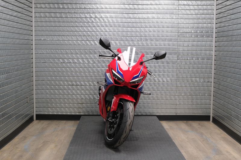 NEW 2026 HONDA CBR650R ECLUTCH Image 8