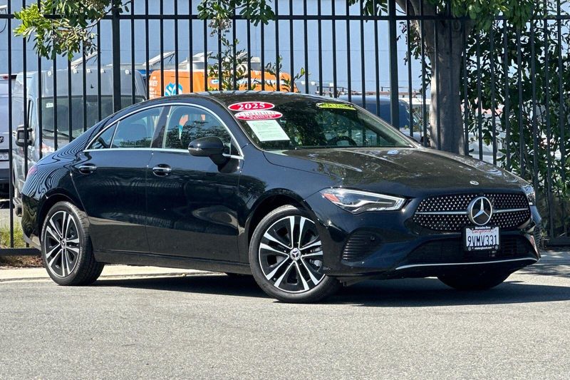 Used 2025 Mercedes-Benz CLA 250Image 2
