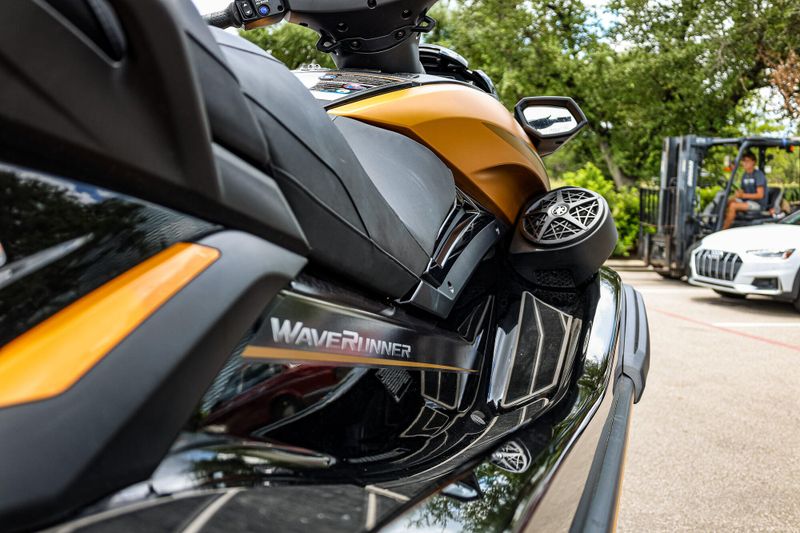 2025 Yamaha FX CRUISER HO WAUDIOCOPPERBLACK Image 8