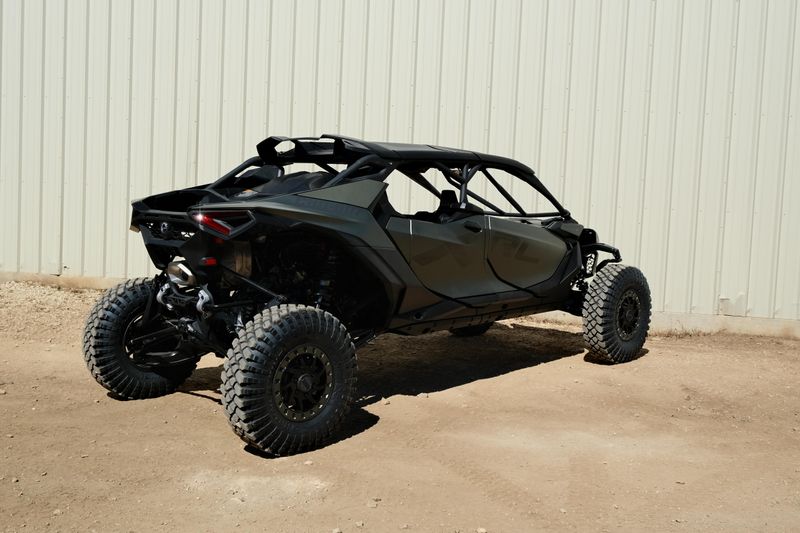 NEW 2026 CAN-AM MAVERICK R MAX X RC WITH SMARTSHOX 999T DCT Image 5