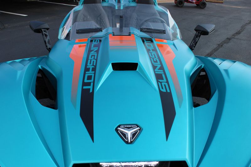 Used 2023 Polaris SLINGSHOT R MANUAL Image 12