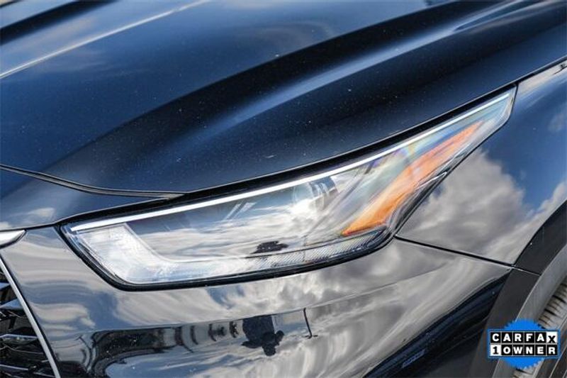 Used 2023 Toyota Highlander LImage 10