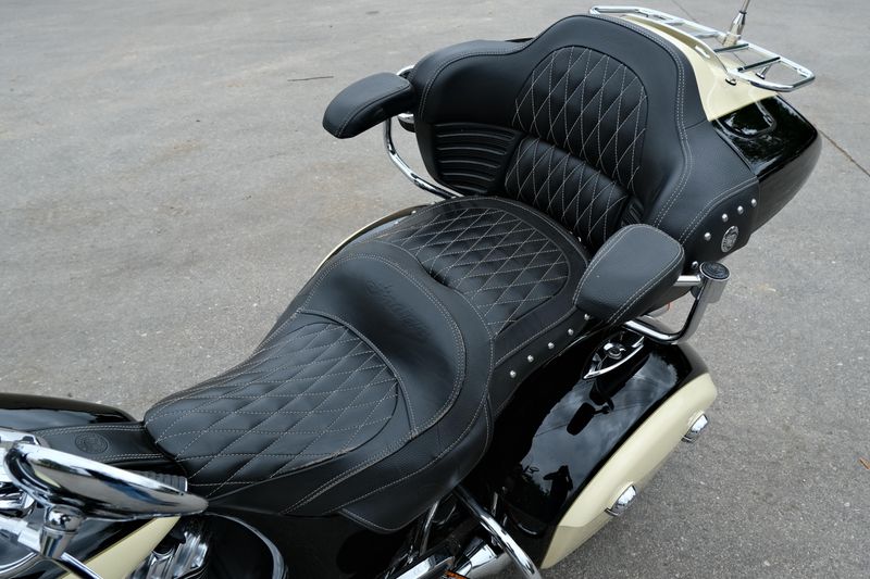 USED 2017 INDIAN MOTORCYCLE ROADMASTER Image 18
