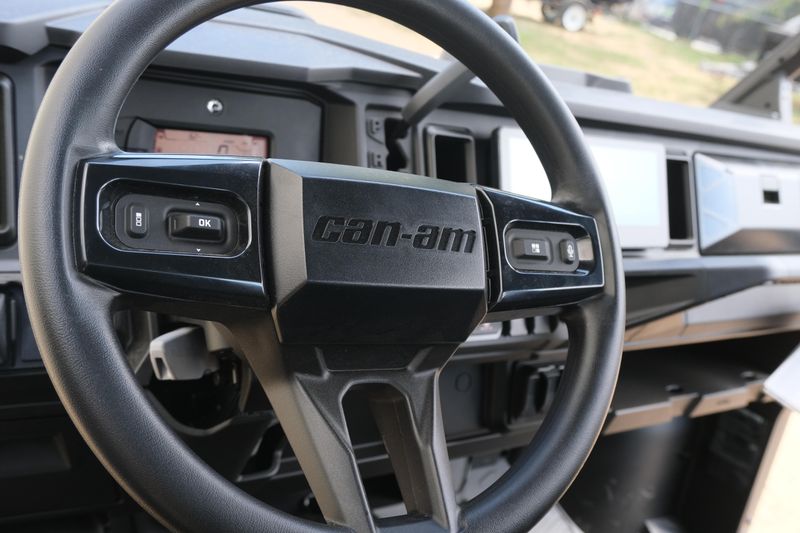 NEW 2026 CAN-AM DEFENDER MAX XT HD11 Image 19