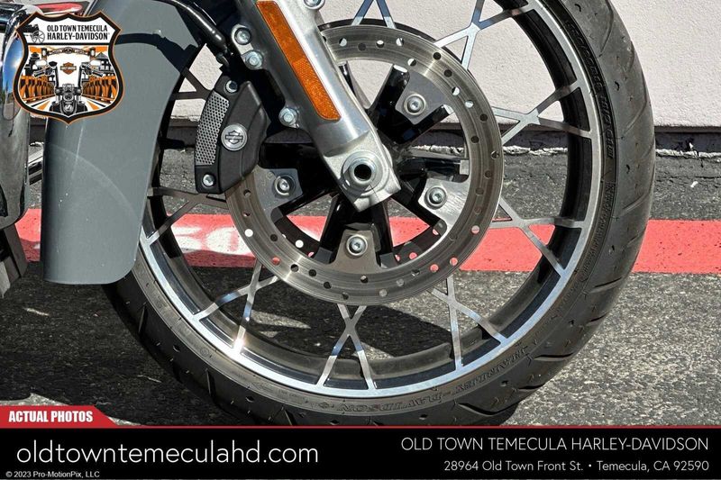 2022 Harley-Davidson Street Glide in a GUNSHIP GRAY exterior color. BMW Motorcycles of Temecula – Southern California (951) 506-6903 bmwmotorcyclesoftemecula.com 