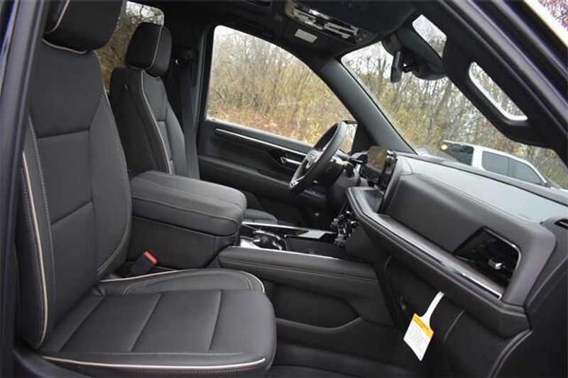 New 2026 Chevrolet Tahoe PremierImage 15