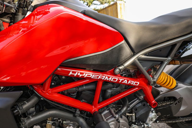 USED 2020 DUCATI HYPERMOTARD 950 SP Image 10