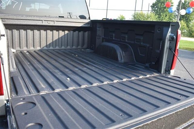New 2025 Chevrolet Silverado 1500 CustomImage 20