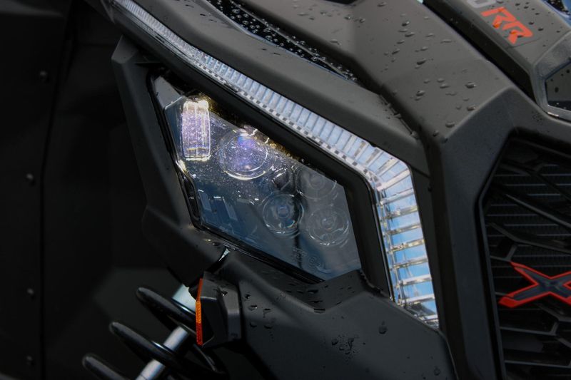 2025 Can-Am MAVERICK X3 MAX X RS TURBO RR WITH SMARTSHOX TRIPLE BLACK Image 5